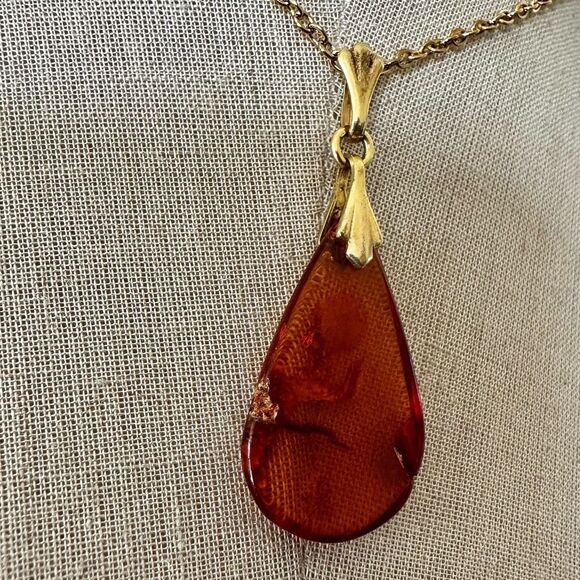 Vintage Genuine Amber Teardrop Pendant Necklace - Picture 9 of 10
